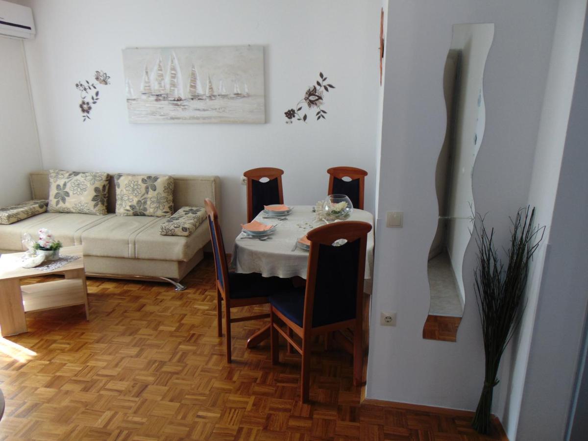 Apartments Marija Malinska Exterior foto